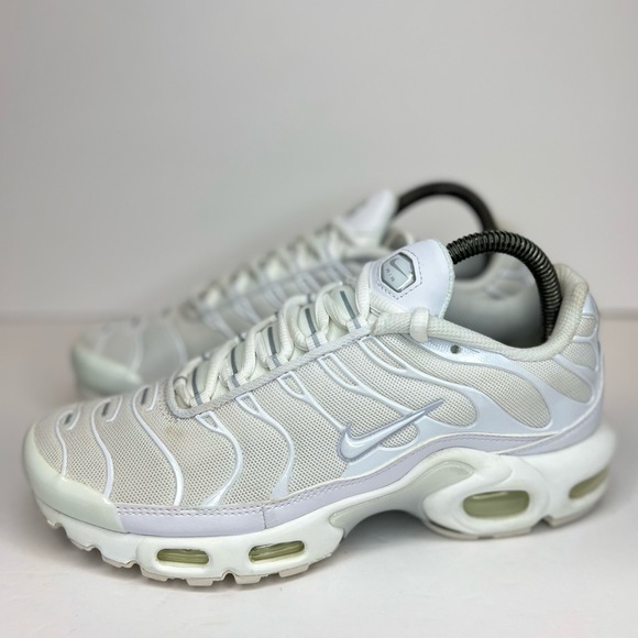 Nike Air Max Plus Womens Triple White 2021 DM2362-100 Sz 7.5M No Box Excellent - Picture 10 of 14